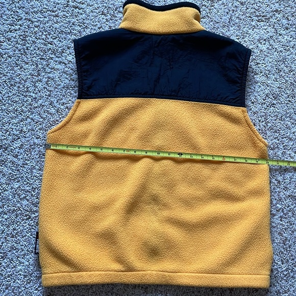 Vest - Picture 4 of 5